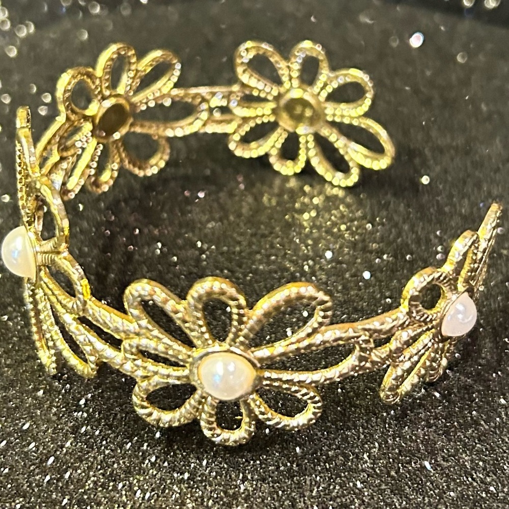 Gold Floral Bracelet